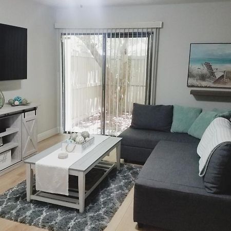 Cozy 3 Bed 2.5 Bath Located Near Busch Gardens Lejlighed Tampa Eksteriør billede
